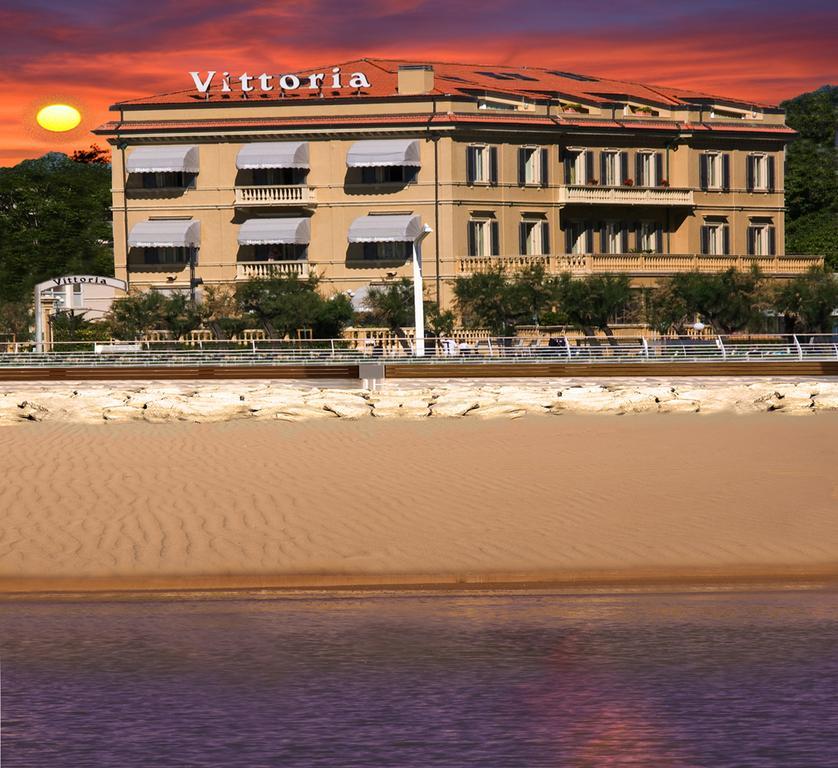 Hotel Vittoria Pesaro Eksteriør billede